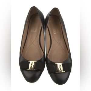 Ferragamo Varina Ballet Flat Size 6